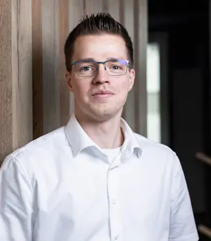 Unser Projektleiter Nils Kaiser aus der Sicherheitstechnik.